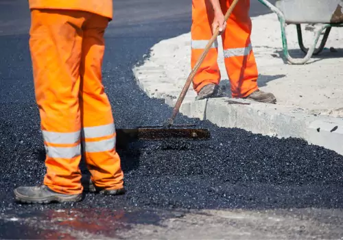 Bearcat Manufacturing offers the Top-Rated Chip Seal Equipment for Iowa roads